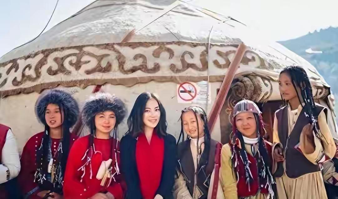 中亚的吉尔吉斯斯坦很有意思。该国人口约576万，竟有400万人自称是中国汉朝名将