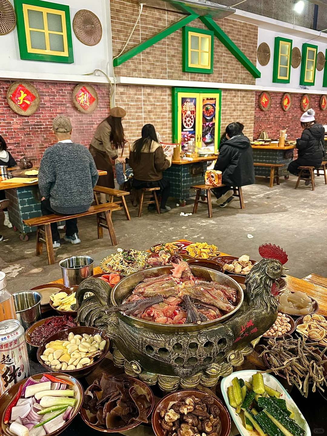 重庆人有属于自己的“东北铁锅炖”