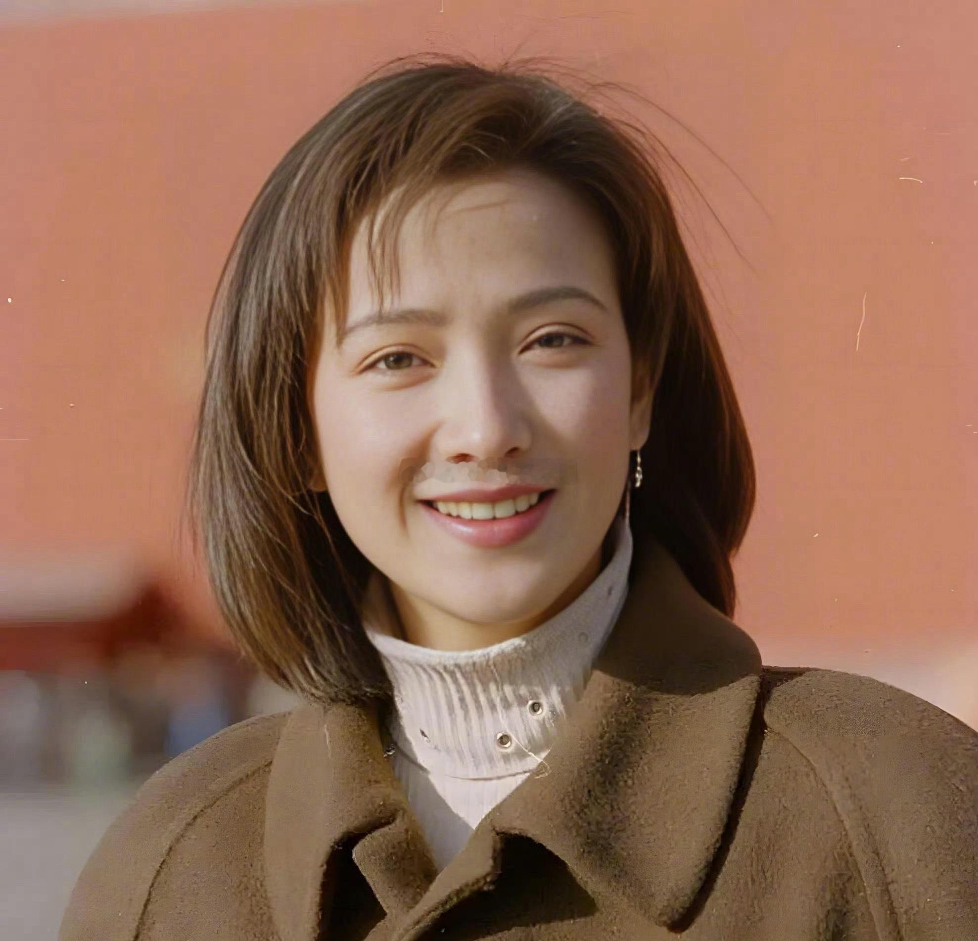 一路走好女演员何晴去世何晴追悼会15日举行