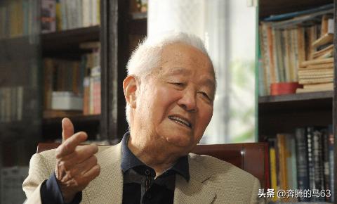 有的人说黄梅戏的剧目太老套了，翻来复去就是那几个。不是《女驸马》、《天仙配》就是