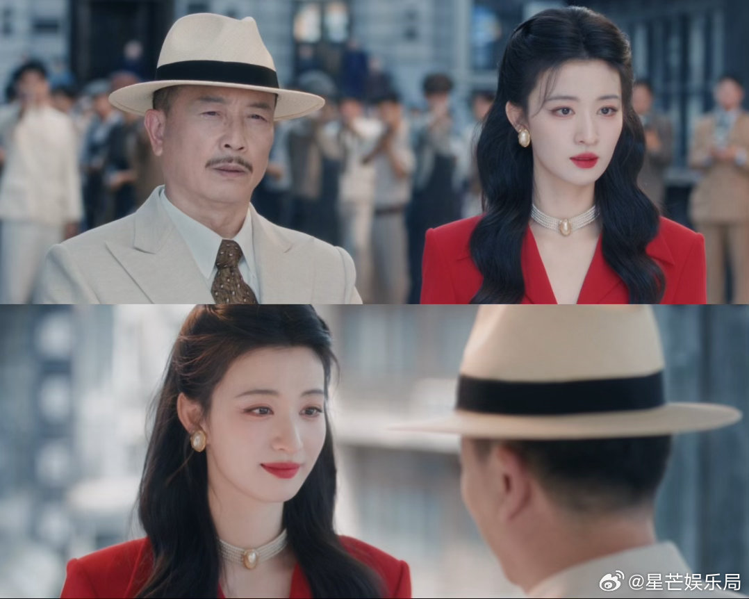 王楚然全世界第一适配正红色这一秒过火 逆着人流往前走的那个背影太有力量了，所有人