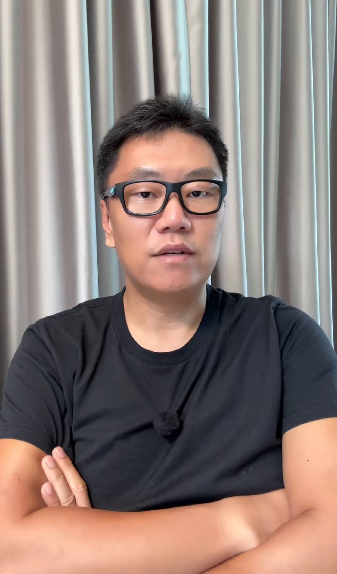 抖音上有个真神，鼎你个沸，大家有兴趣可以去看看。他抽丝剥茧起网红公司来，那是丝丝