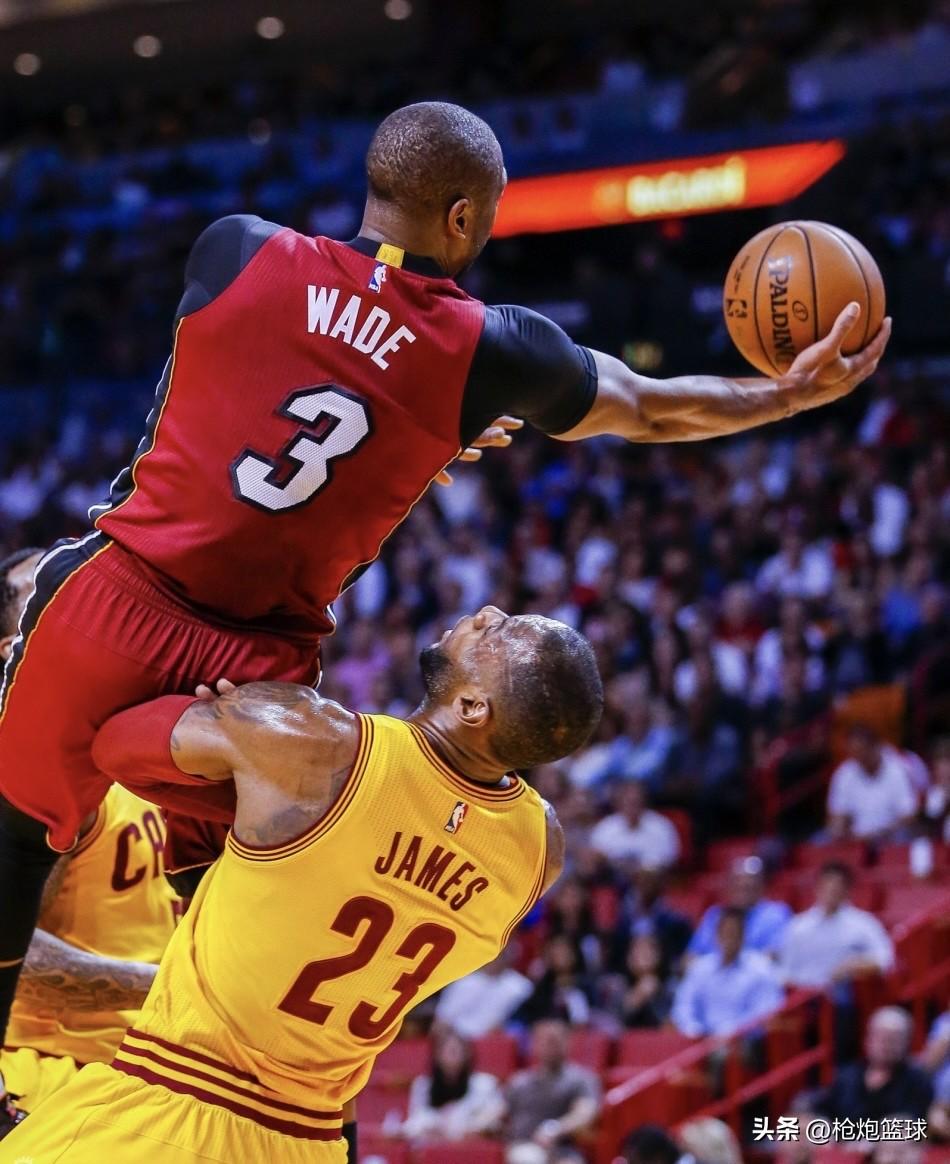 韦德真可惜啊

前NBA球员查尔莫斯近日在一档节目中表示韦德应该获得08-09赛