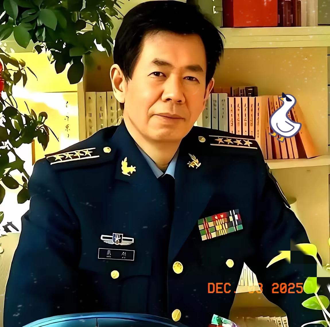 一个叫戴旭的教授，说了句特扎心的话。
他说，咱们对这世界的善意太多了，但露出来的