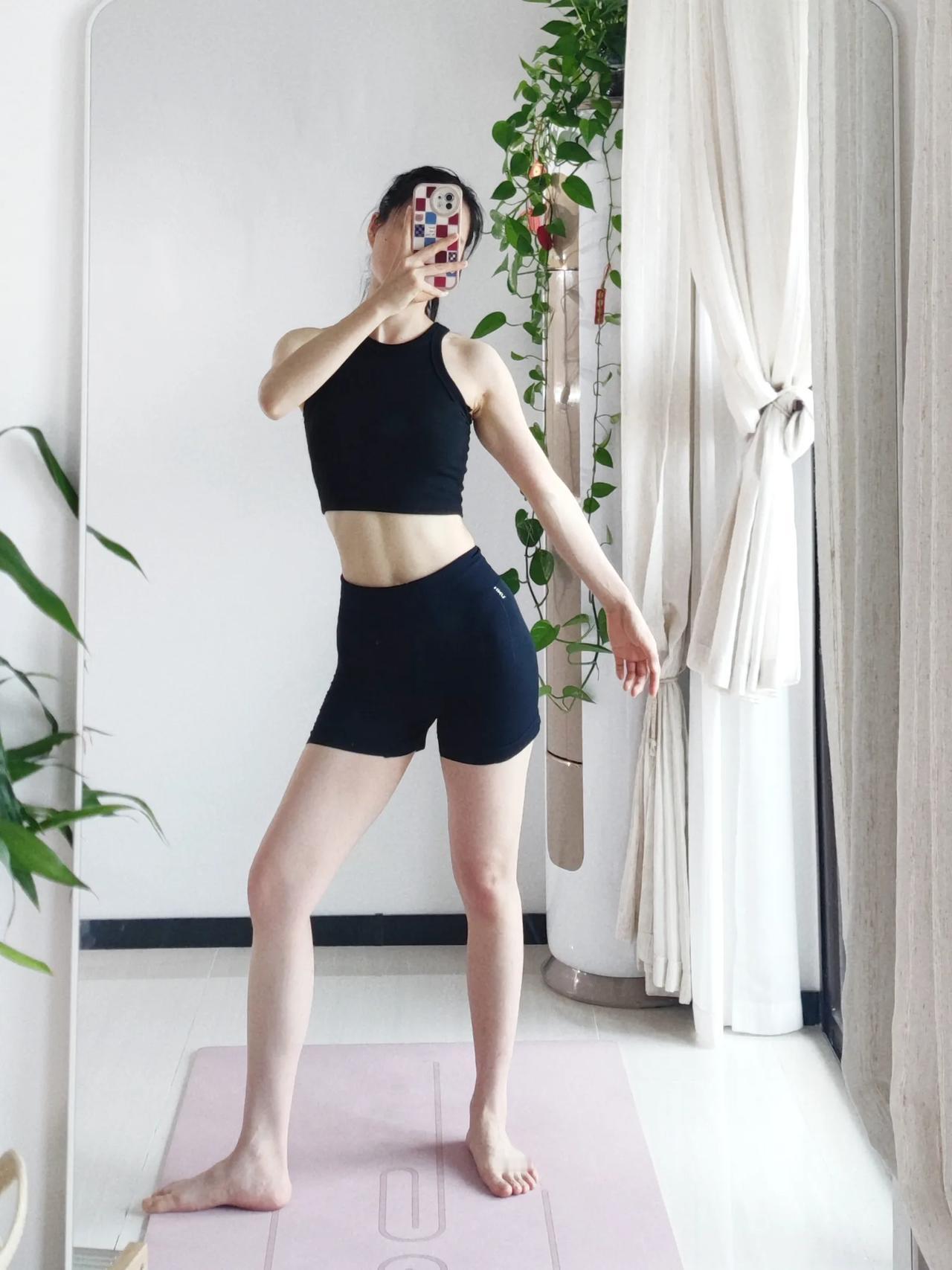 快乐真的是神奇因子，能滋生出内在力量
心情好的时候听的即使是悲伤的音乐里，你都只