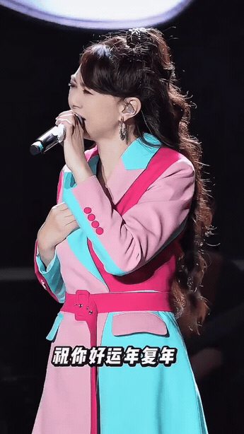 她应该会是第二个王心凌吧，
甚至如果她上《浪姐》估计名气还可能超过王心凌，
毕竟