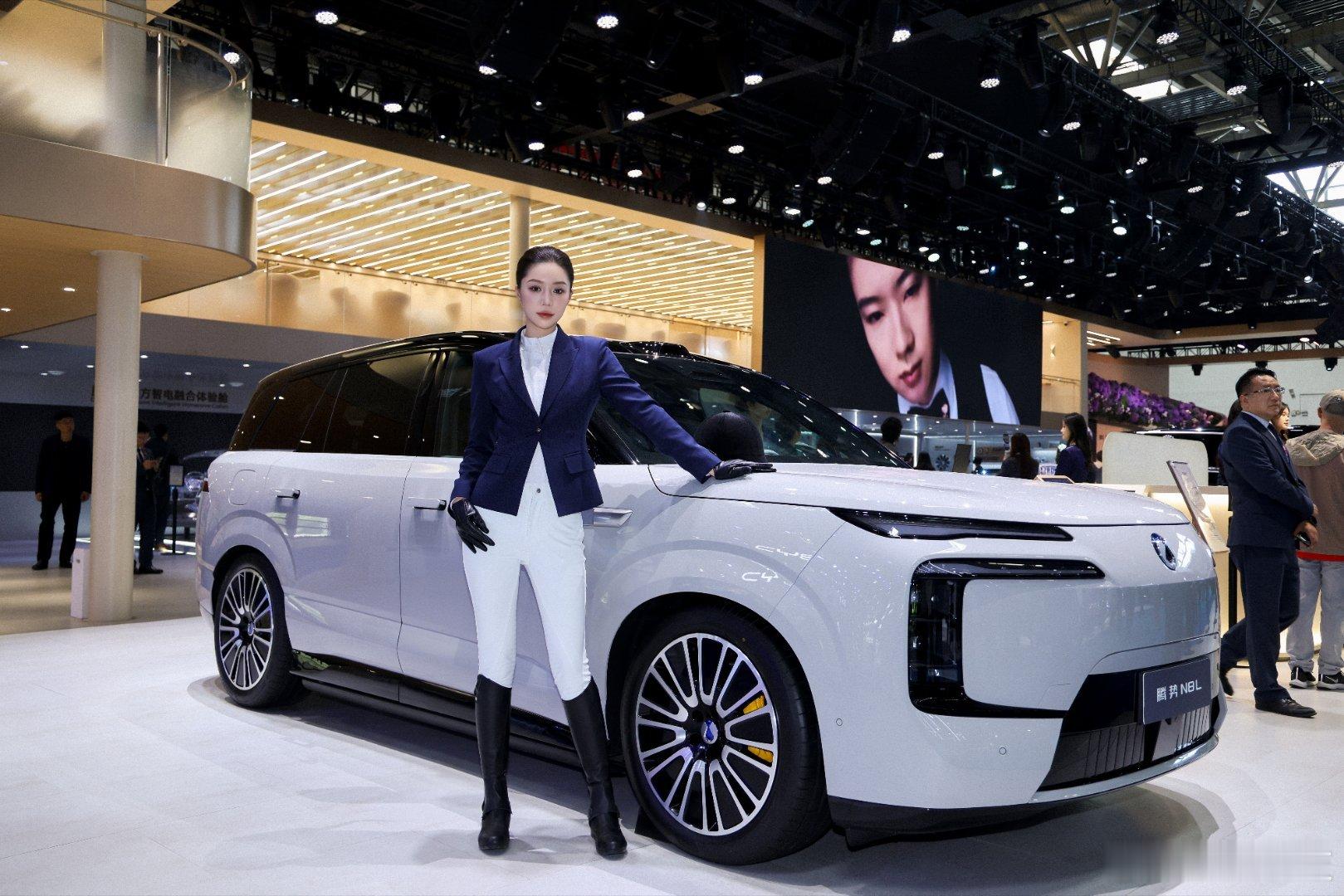 【2026北京车展，美学与科技的双重盛宴】比亚迪包馆E3，产品和体验双线加成！从