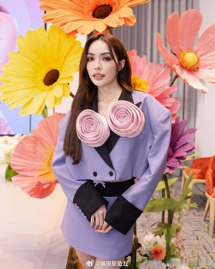 泰国女星遭遇威胁式诈骗400万  据 12月7日17点开始，泰国女演员Charl
