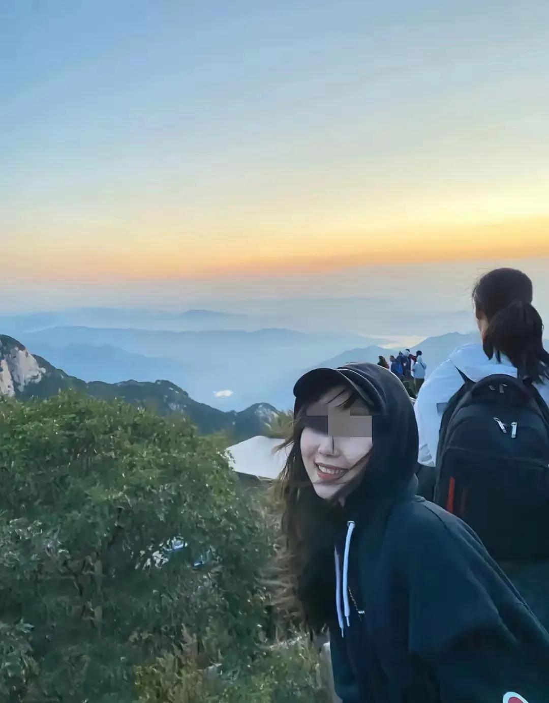 国庆节我和处了两月的男朋友去山东玩了几天，我俩谁也没碰谁，吃饭AA，睡觉AA，旅