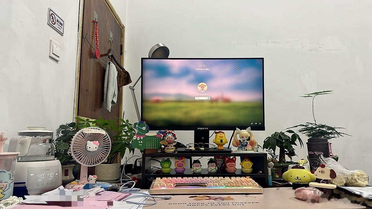 上班归上班，不妨碍我把牛棚给布置好看些，这样每天牛马劳作的心情都会美丽些就算是天