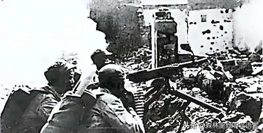 1945年4月，湖南雪峰山战场，日军集结十万兵力猛攻芷江机场，企图切断中美联合空