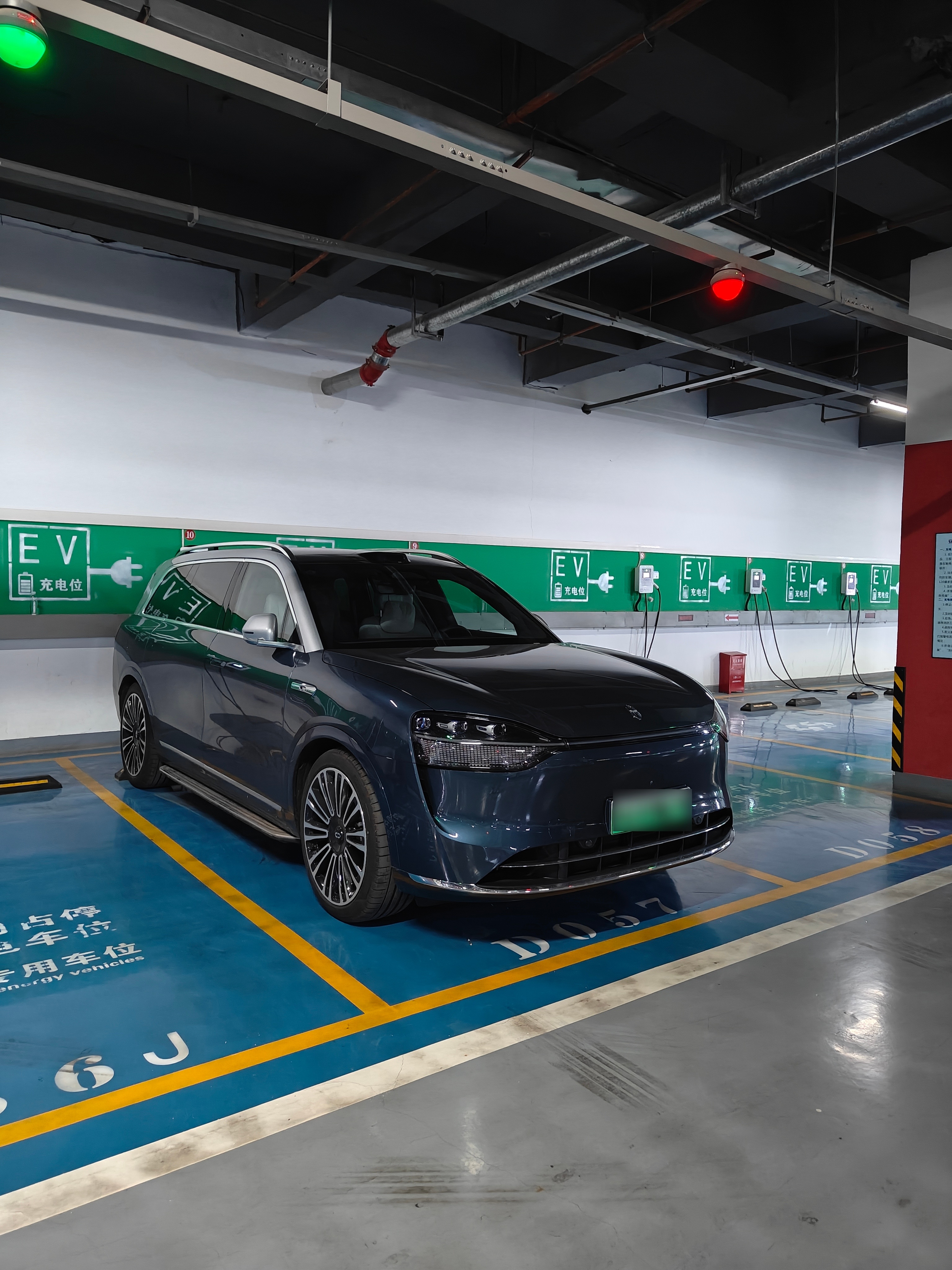 驾驶一下高级新型汽车[赞][doge] ​​​