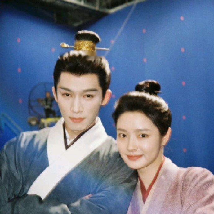 红尘四合杀青 王星越、徐若晗主演的《红尘四合》今日顺利杀青！感谢两位演员这段时间