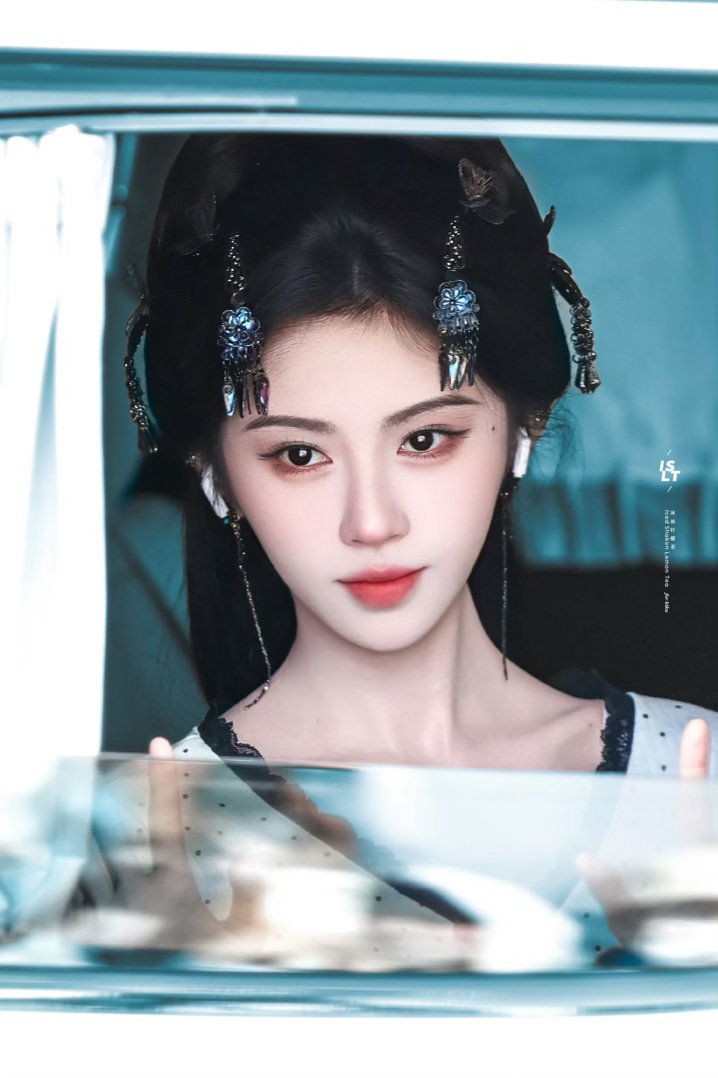 鞠婧祎阿黛 🍊鞠婧祎 ♪‧⁺ 幸福只需要我伸出手心🐰 🫓 ₊⁺