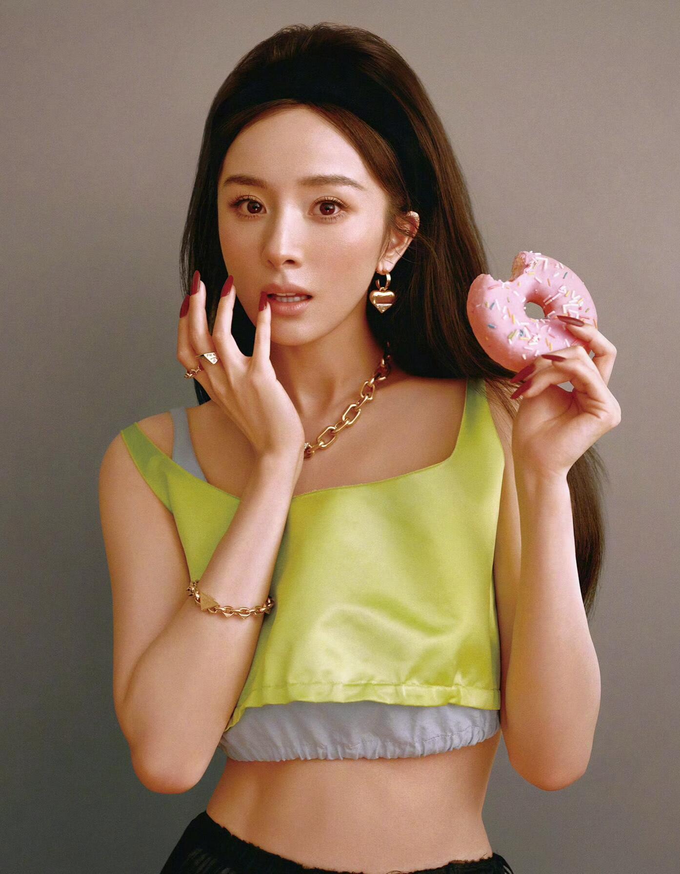 杨幂完全是摩登女主编啊