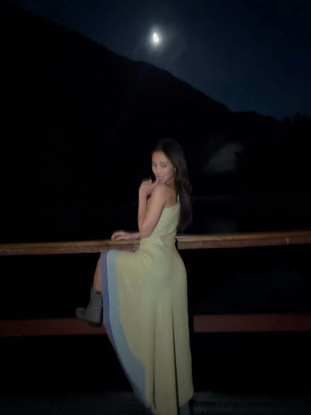 the mooooon金珍妮🪽jennie全新ep