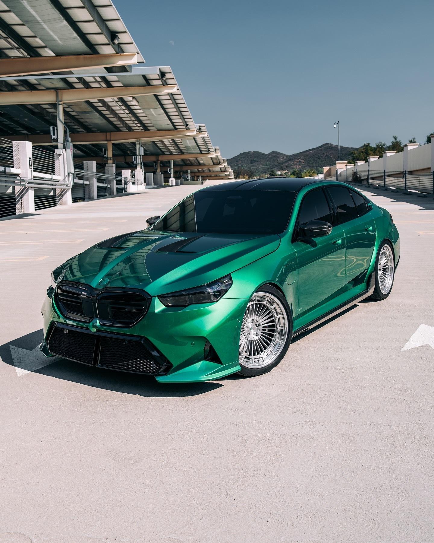没有比Vossen Forged更能吸引注意力的了。宝马G90 M5经过全新22