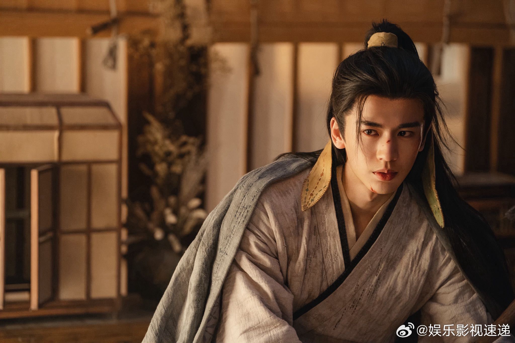 逐玉热度超过苍兰诀 权谋与甜爱完美融合，《逐玉》剧情上头、画面高级，张凌赫田曦薇