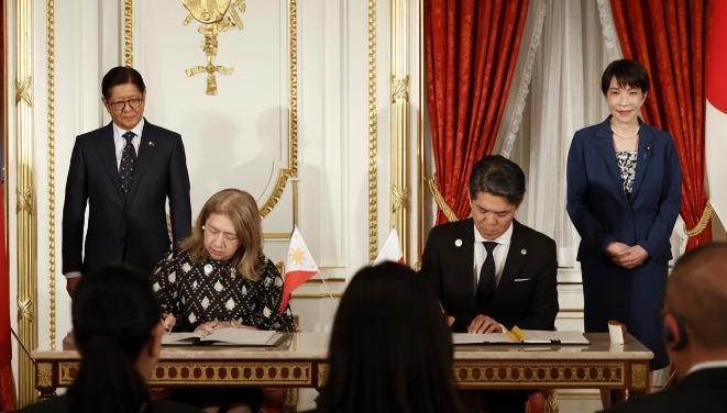 谁能想到，2026年的夏天还没到，邻国日本就迫不及待地对我们亮出了冷冰冰的“战略