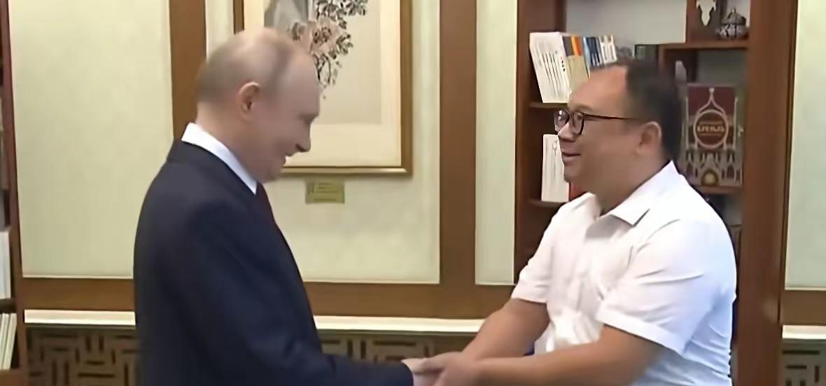 看到普京总统与彭湃见面的视频，好奇查了下俄联邦总统奖学金，不查不知道，查完后都惊