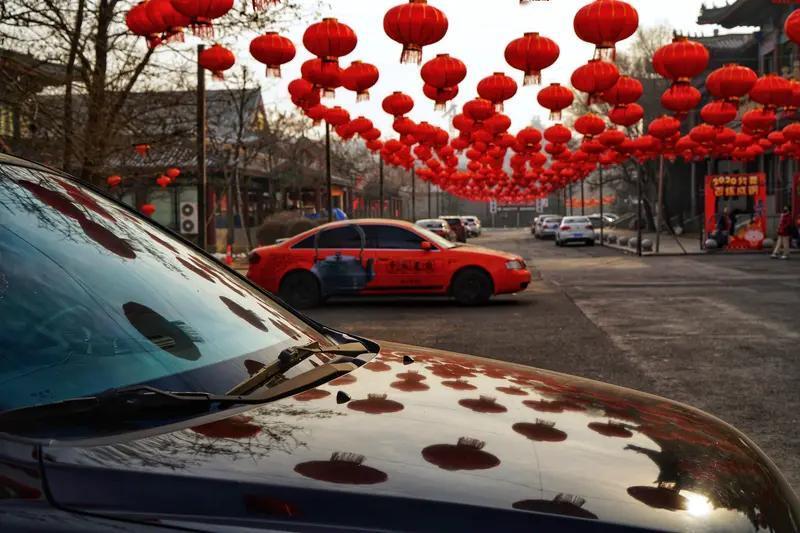 2月20日报道，一家三口春节自驾11天游7城，仅花费七八千元，当事人：年前出发，