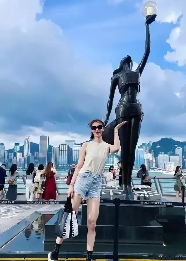 中国女排，王媛媛，除了实力很强，颜值和身材都被忽略了，毕竟她一直以来都是靠实力说