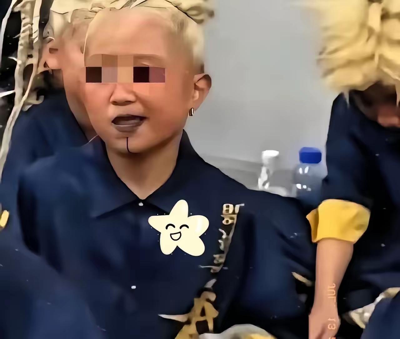 全网暴怒！上海儿童舞蹈比赛惊悚妆造惹众怒，好好的童真怎么变了味
 
全网暴怒！上