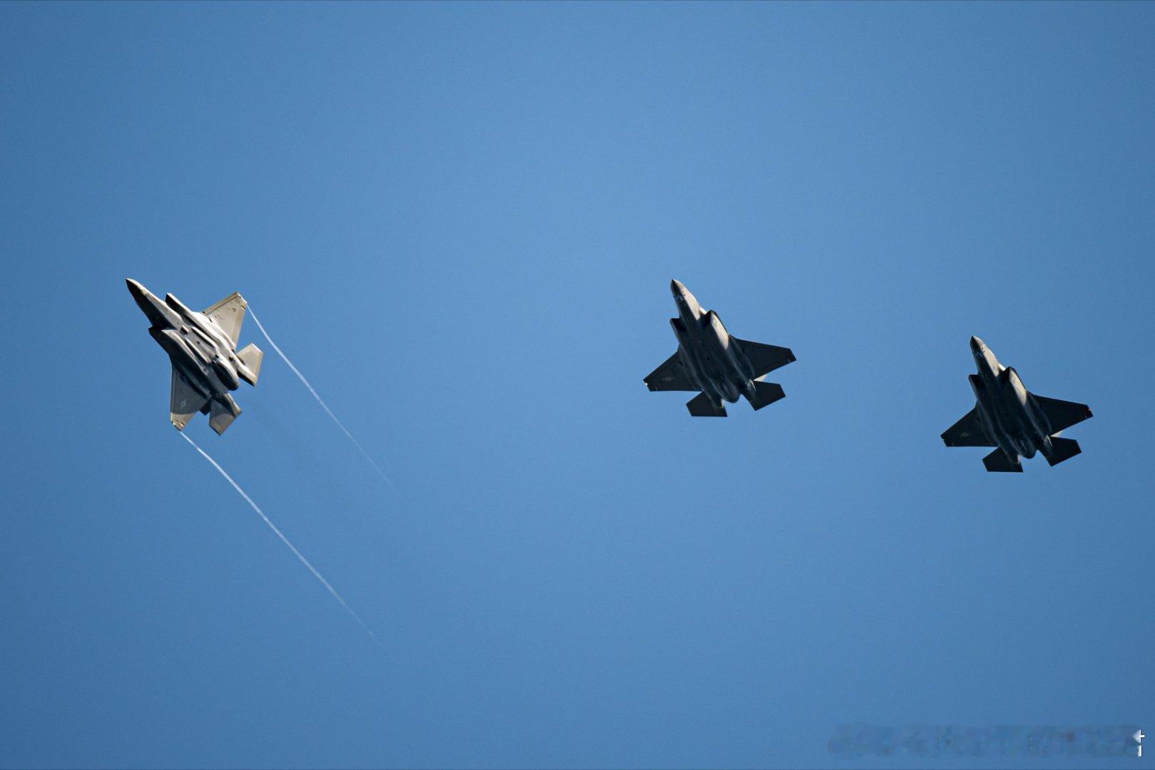 2025年10月3日，在三泽空军基地 ​​​
