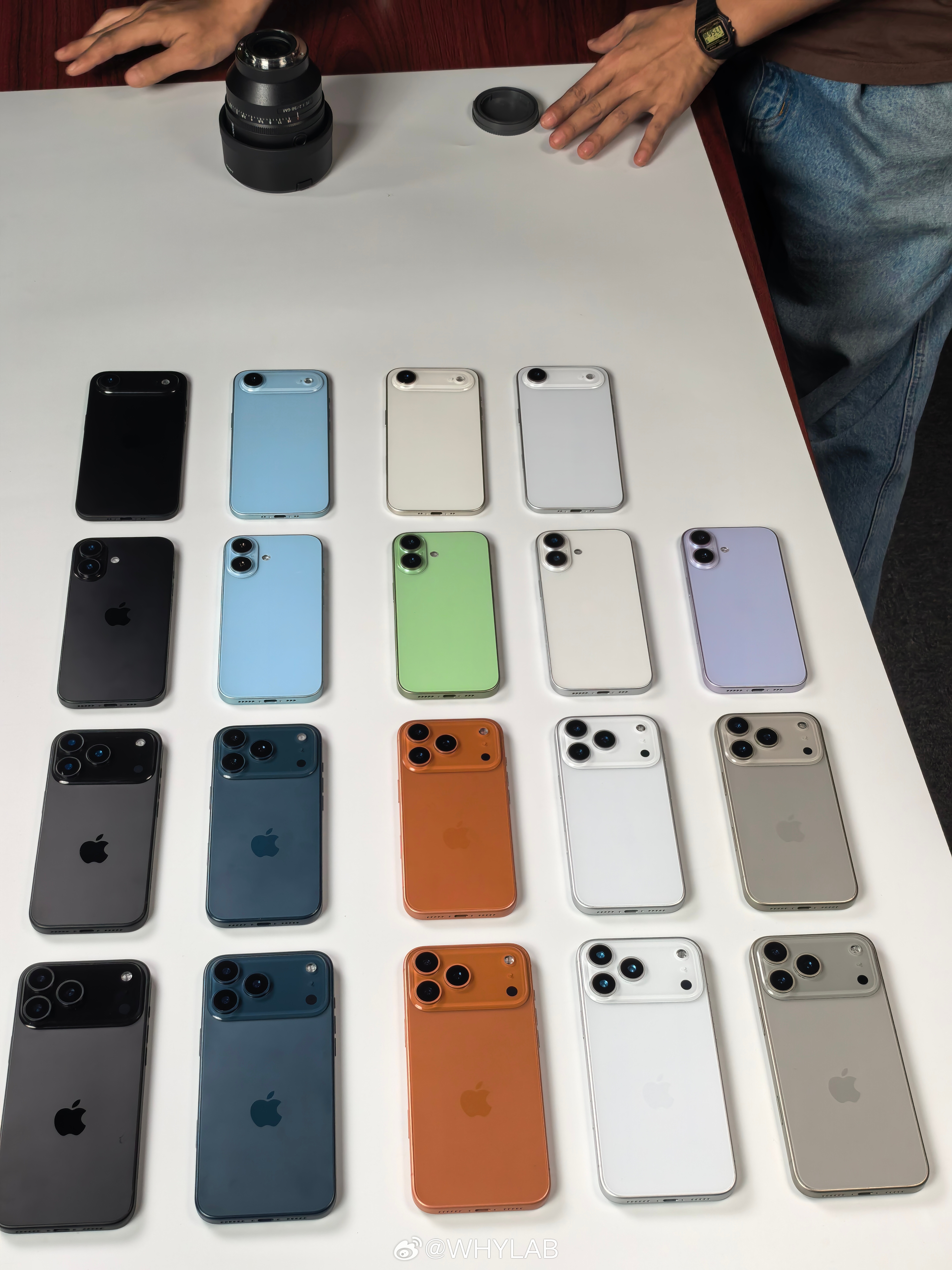 iPhone17 19 种颜色集齐了，工作室小伙伴一致觉得 iPhone 17 