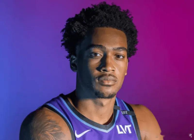 11月25日讯 NBA常规赛，爵士对阵勇士的全场比赛已结束，爵士117-134负