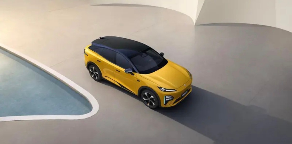 【深蓝S07华为乾崑激光版官图 搭载华为乾崑ADS 4 Pro】与在售车型相比，