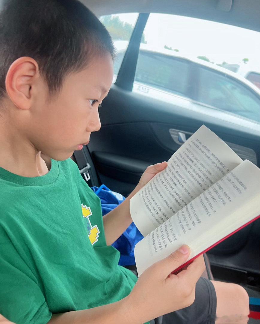 终于上了章节📚一直没有多干预从漫画到章节📗很多时候也挺焦虑静待花开🌷终于来