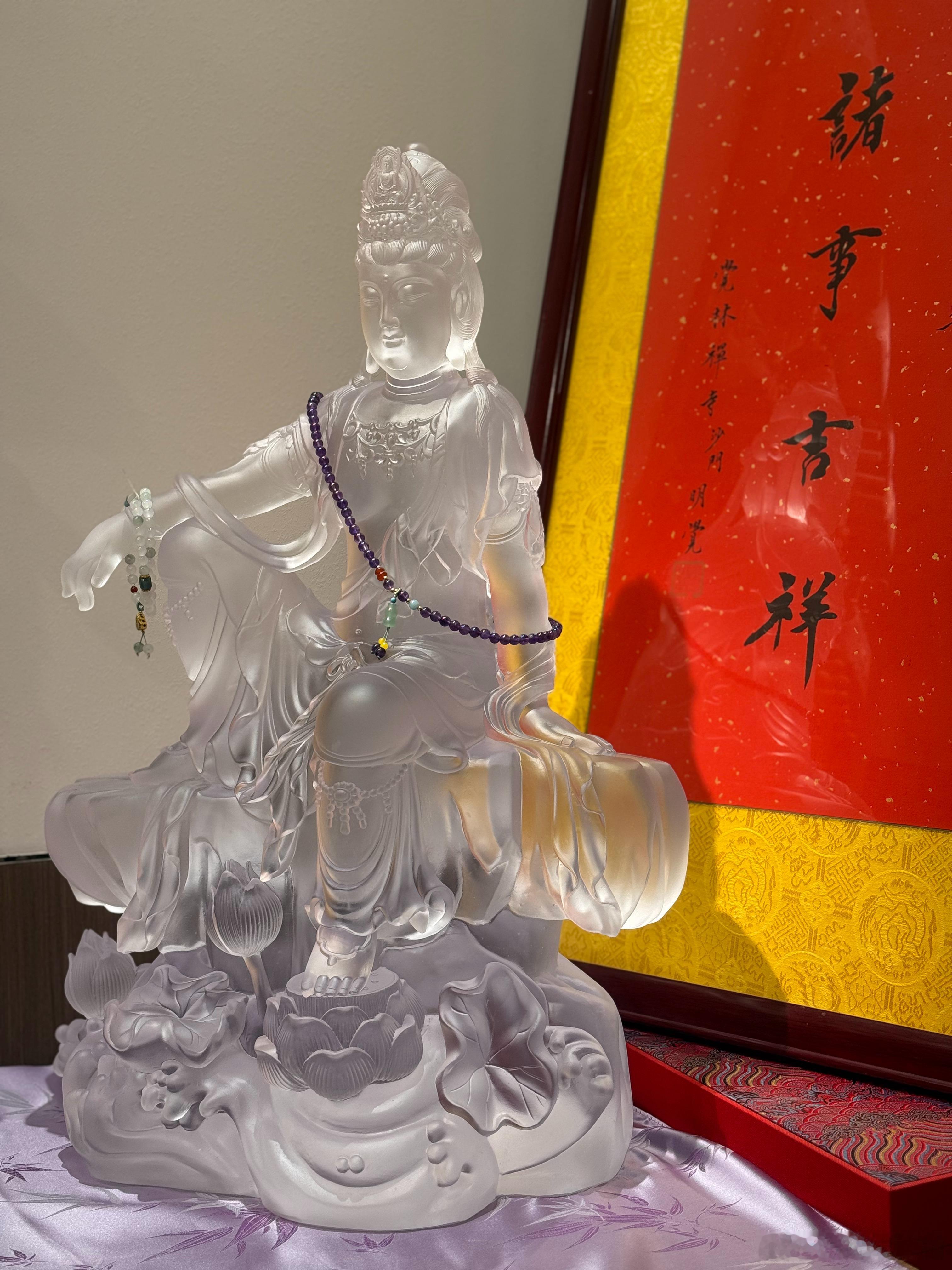 月有圆缺，花有开谢，人生哪能事事皆如所愿。 人生无奈常相伴，恰似风雨总无常。有些