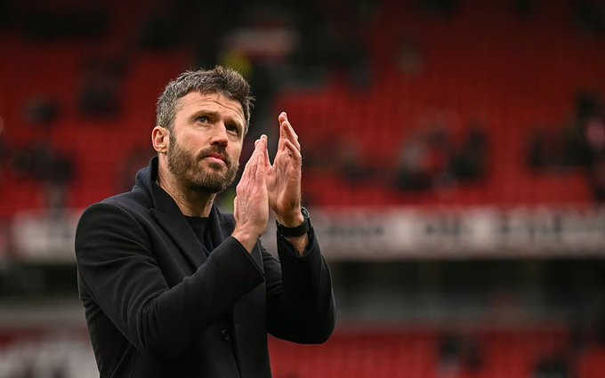 曼晚Steven Railston谈卡里克转正许多球迷会有同样的看法。卡里克自一