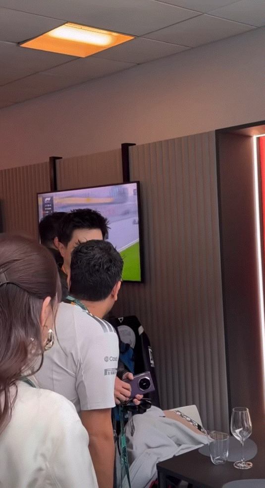 美丽奥迪英杰汇体育大使马龙 