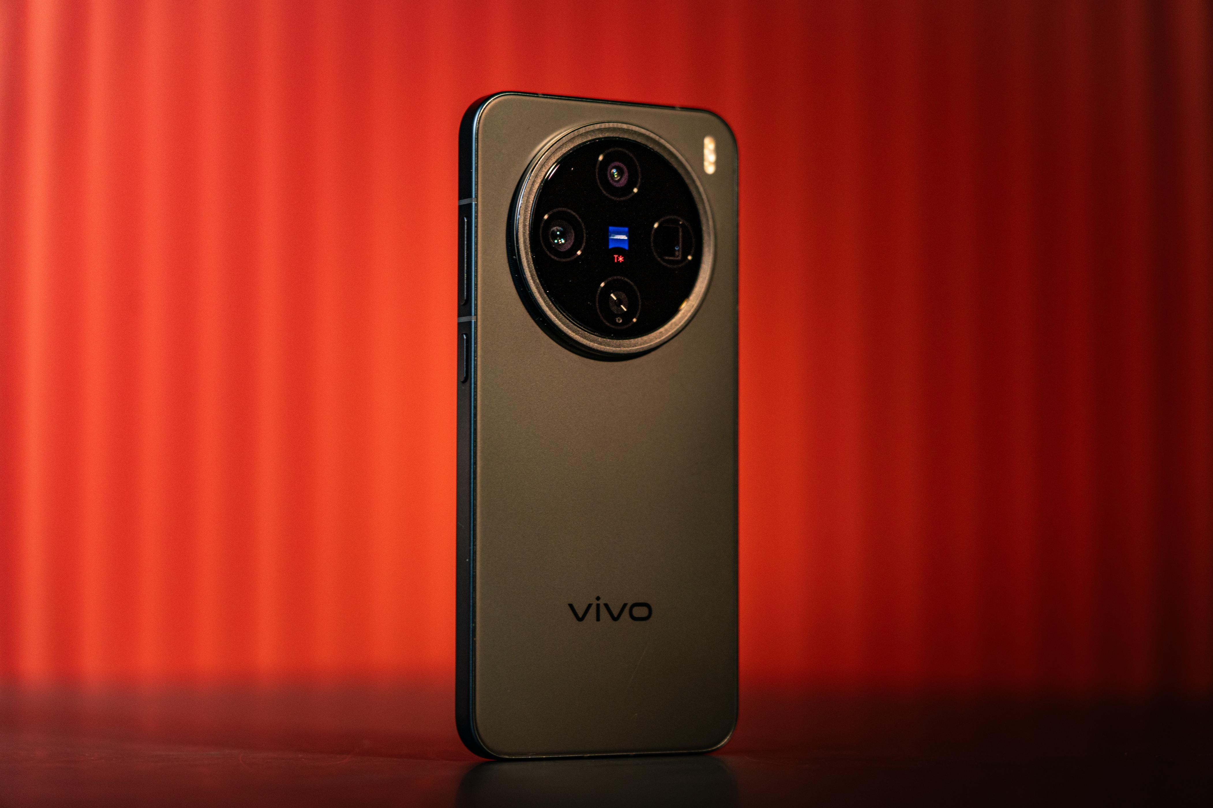 vivo X200 Pro mini 可靠性测试 外放83dB、5G网速维持在五