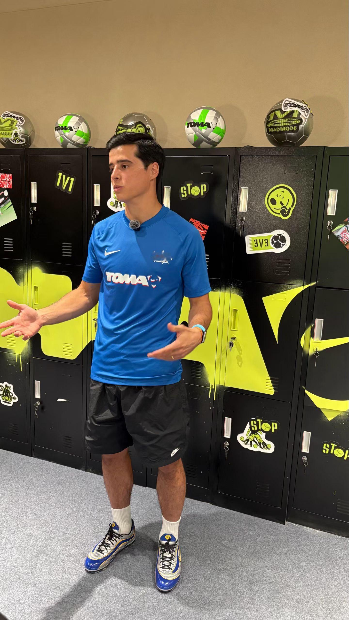 特谢拉提前上脚的水星不错哦nikefootball
