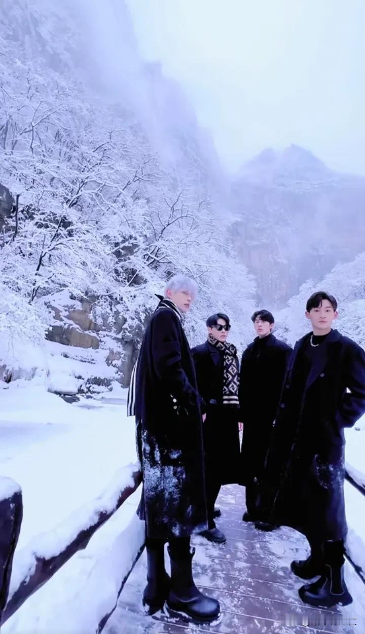 要什么韩国欧巴，中国欧巴云台山欧巴最帅[灵光一闪]#每日推荐帅哥# #帅哥每日推