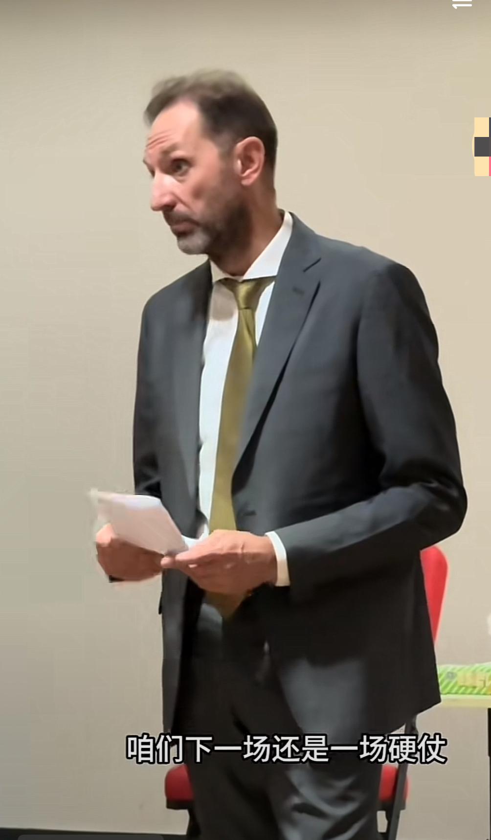 别再照搬上一场！稠州今晚想赢山东，必须变一变

        今晚这场本就是关