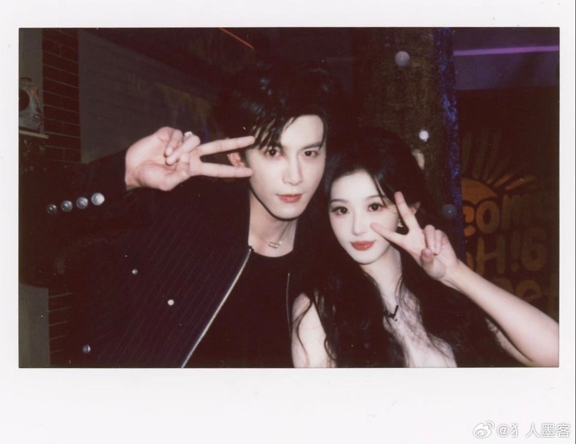 孔雪儿邓凯好六repo不得不说在配角上桌的赛道里，孔雪儿邓凯绝对是成功的一对，两