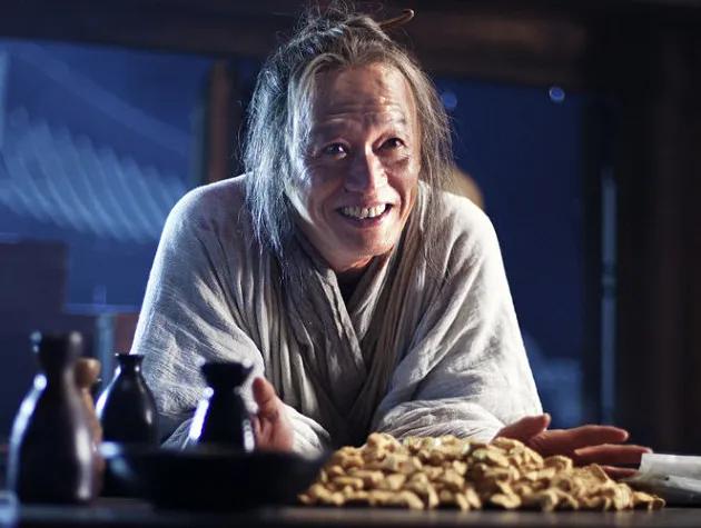 崇祯杀了魏忠贤，大明朝就垮了？因为魏忠贤的存在，才能让大明江山度过内忧外患的困境