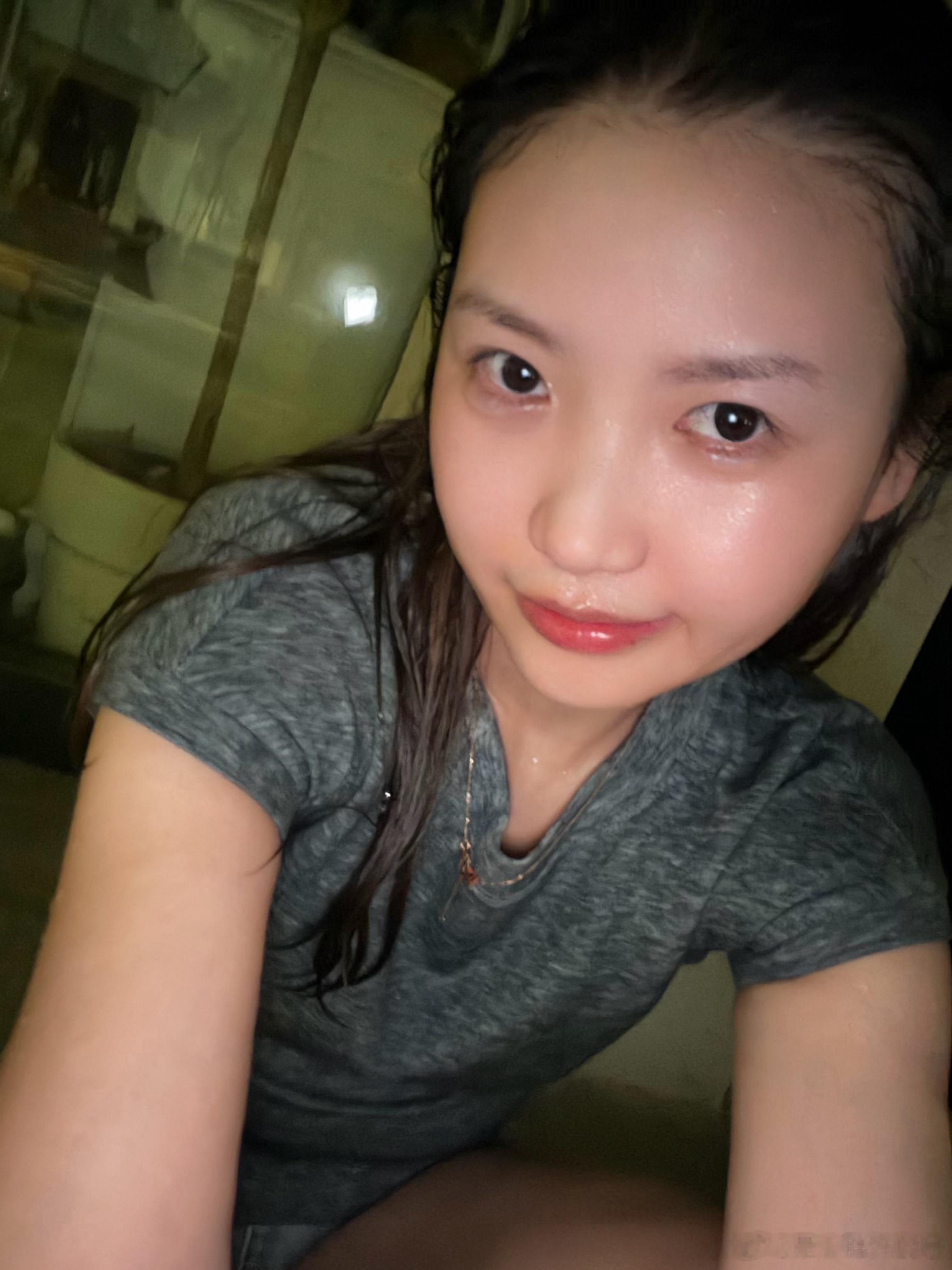 是谁凌晨两点多下雨了还不回家，原来是我
