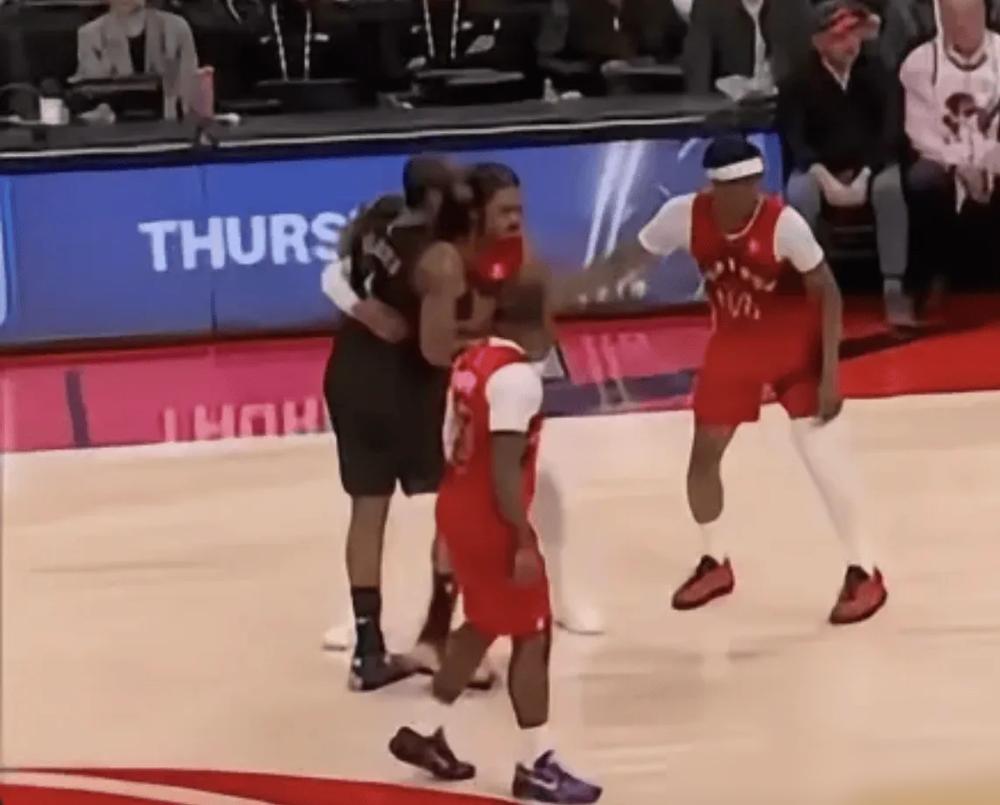 哈登9投3中，你跟我说他是MVP？别被数据骗了，水面下全是看不见的暗流！
第三