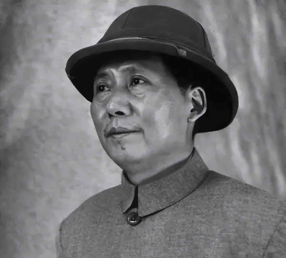 重庆谈判回来后，毛主席得了一场怪病，医生都束手无策

“主席，您这冷汗把衣领都浸