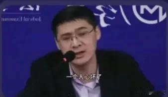 政法教授罗翔才是人间最清醒，看得最透澈的人，他举了一个“可能”存在的例子：牺牲一