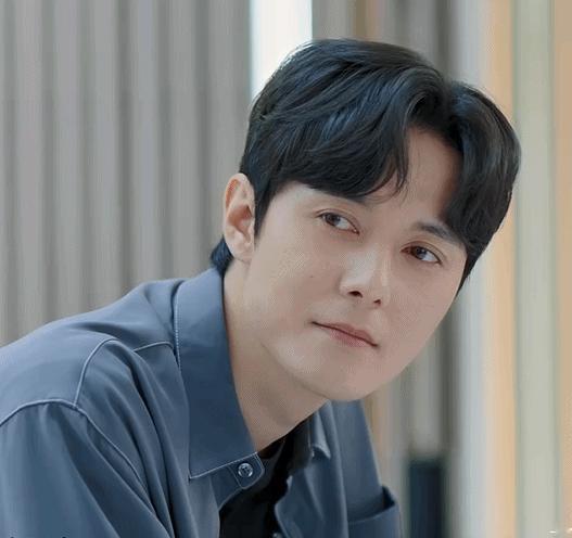 张超新剧约女生吃饭58块都不想付爱情没有神话账单摆在面前依旧淡定干饭，装傻回避付