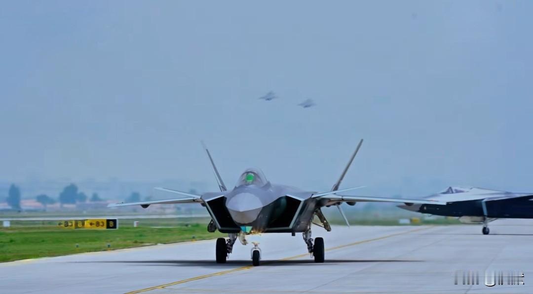 【高清组图回顾93阅兵空中分队盛况】空天雄师