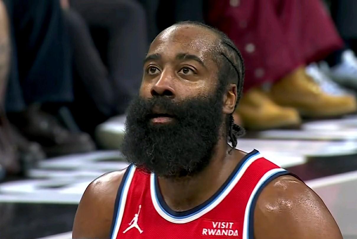 数据不会说谎：快船半场打爆篮网，2点无可争议的事实：

1：哈登不愧是虐菜高手：