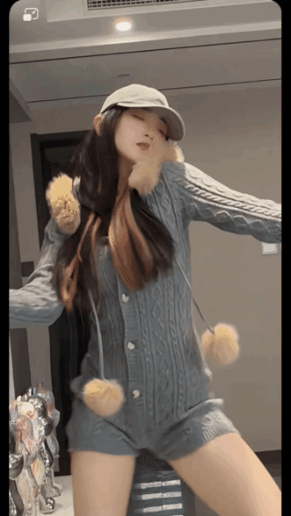 趁着没人，
自嗨一下！