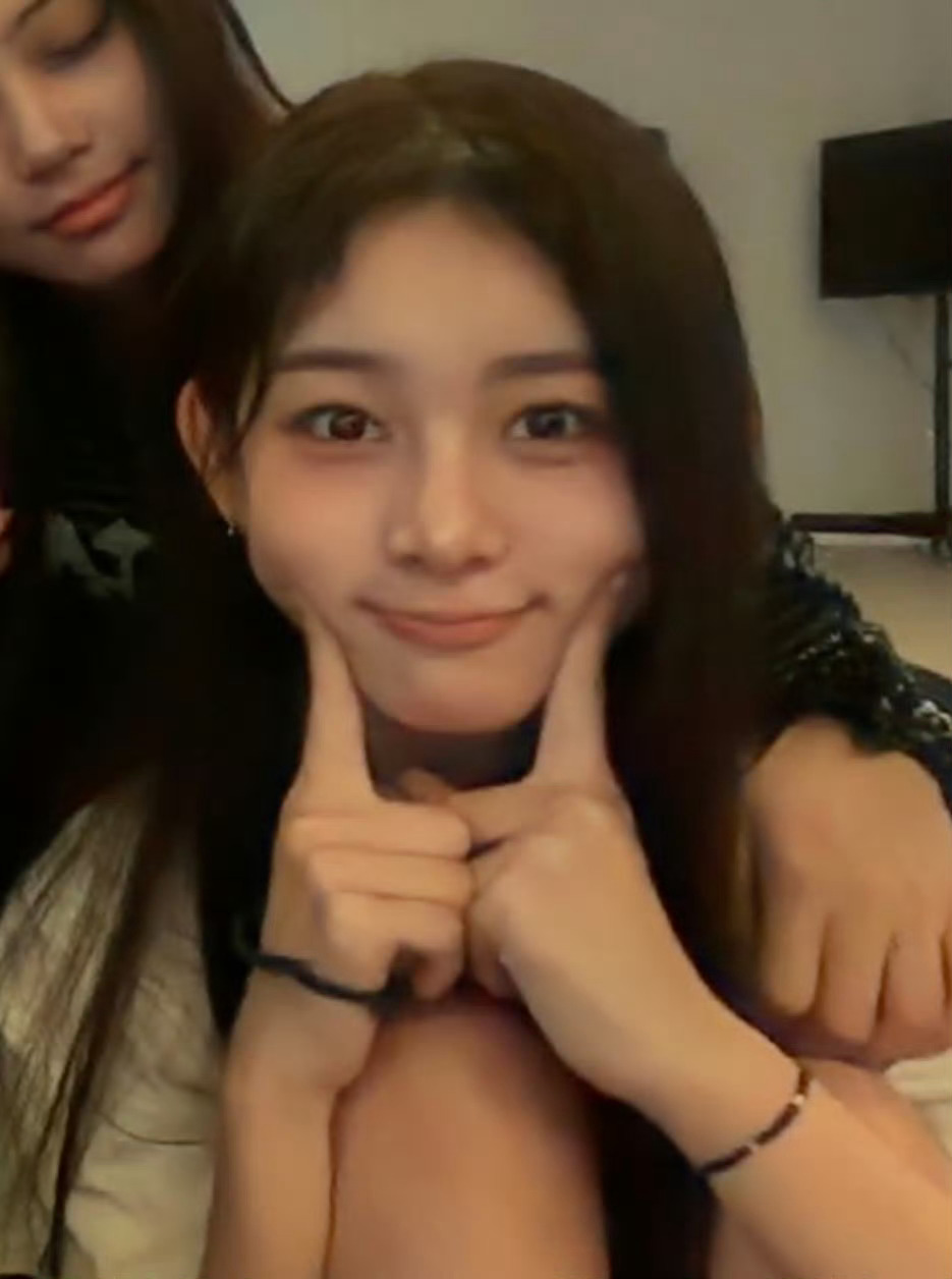 小包子🤏 